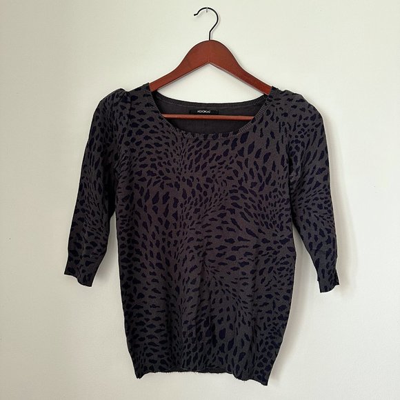 Kookai Paris | Leopard 3/4 Puff Sleeve Knit Top with Shoulder Pads - Picture 3 of 9